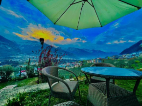 Himalayan River Mountain View 2 Bedrooms Cottage, Manali